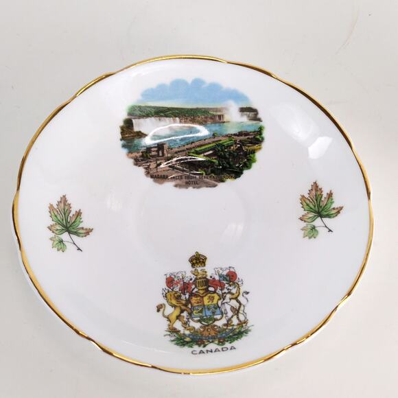 Vtg Regency Bone China Niagara Falls Canada Cup & Saucer Souvenir Made England - Picture 2 of 12